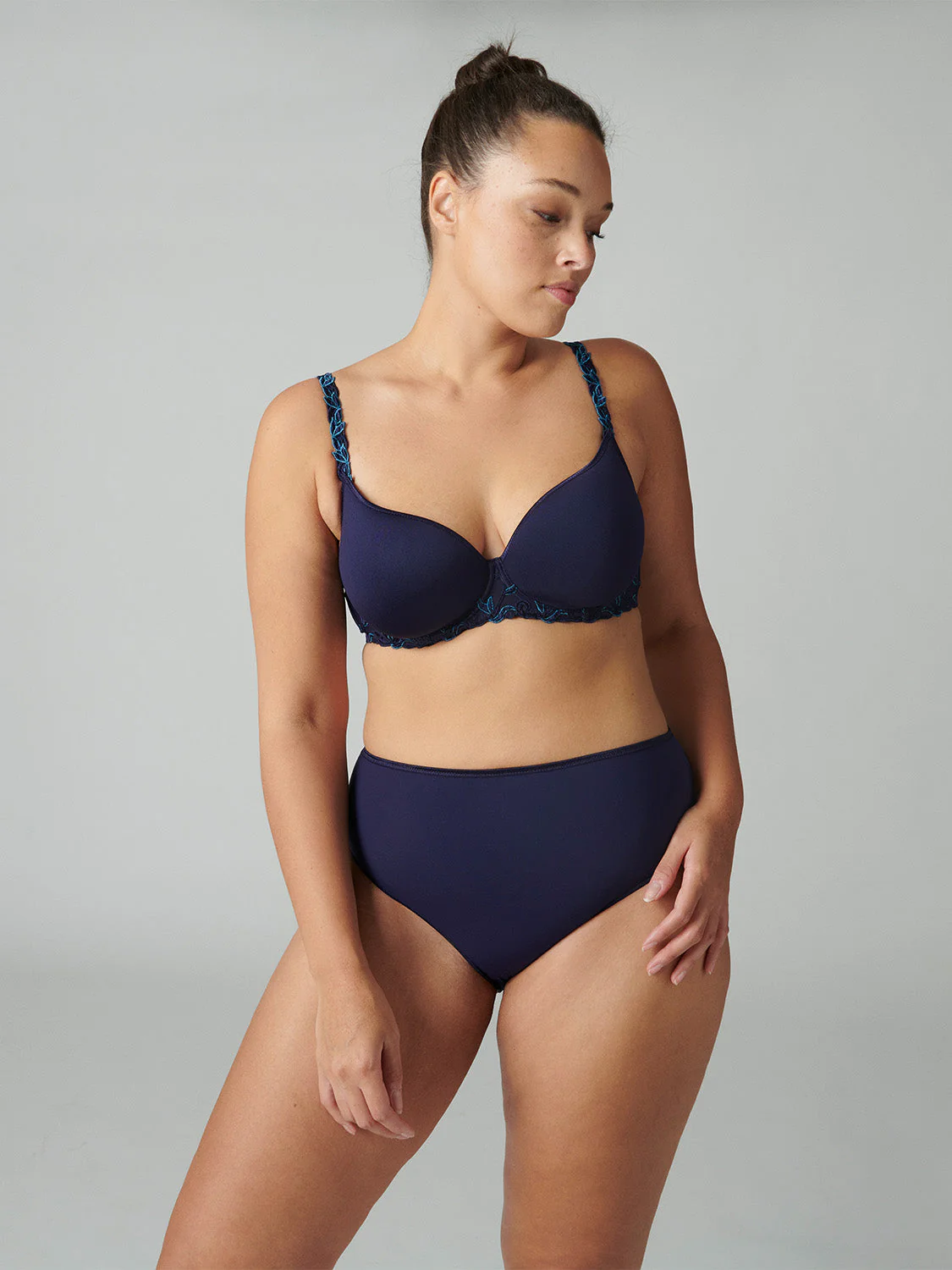 3D plunge bra - Midnight - Image 9