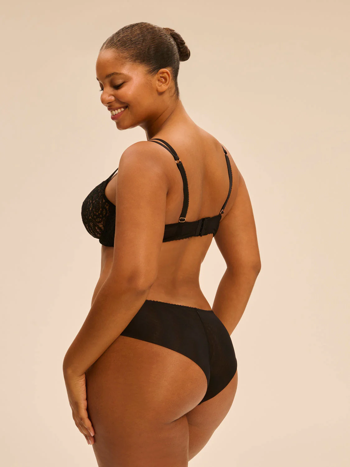 Half cup bra - Black - Image 12