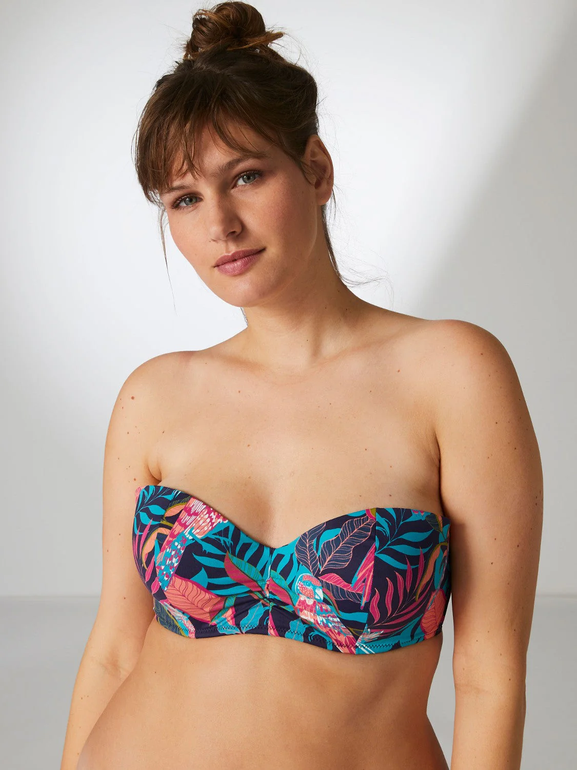 Moulded wireless bandeau bikini top - Cosmos blue - Image 2