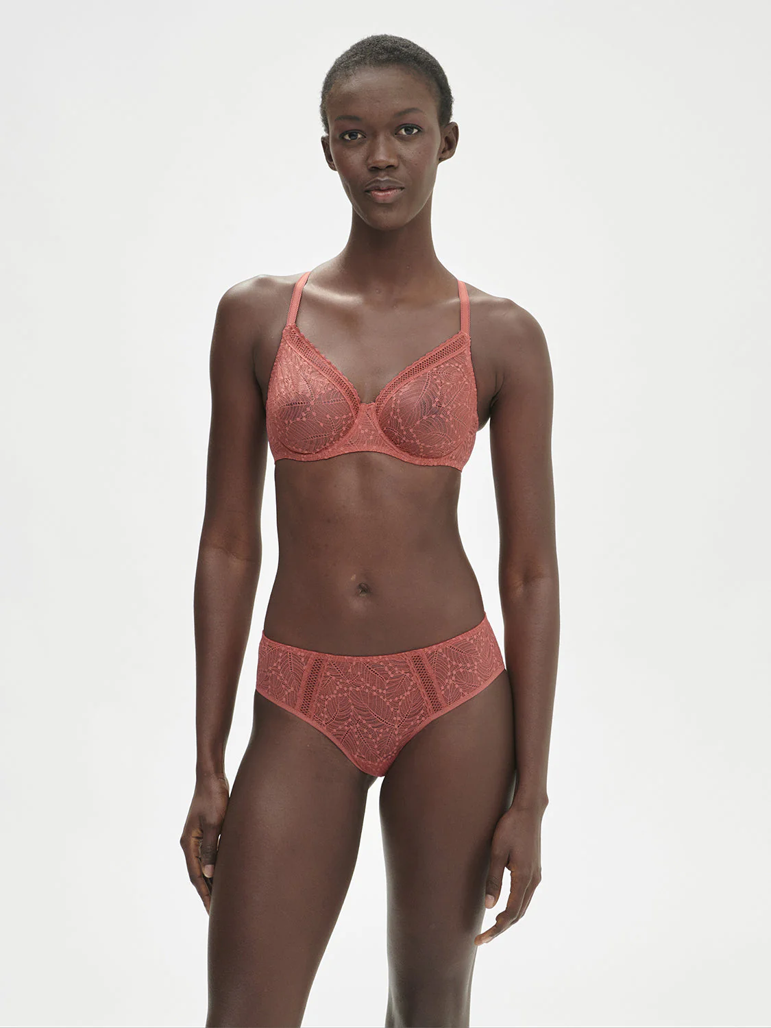 Plunging moulded underwired bra - Texas Pink - Image 3