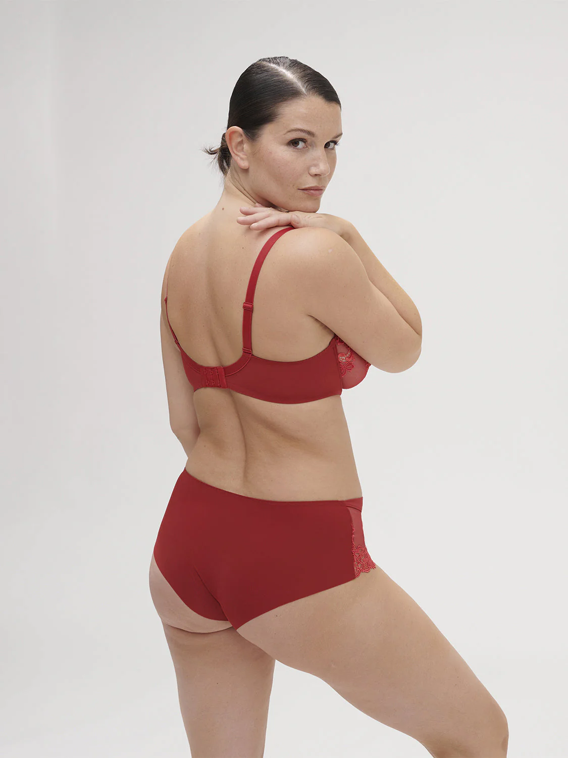 Plunging underwired bra - Lipstick - Image 10