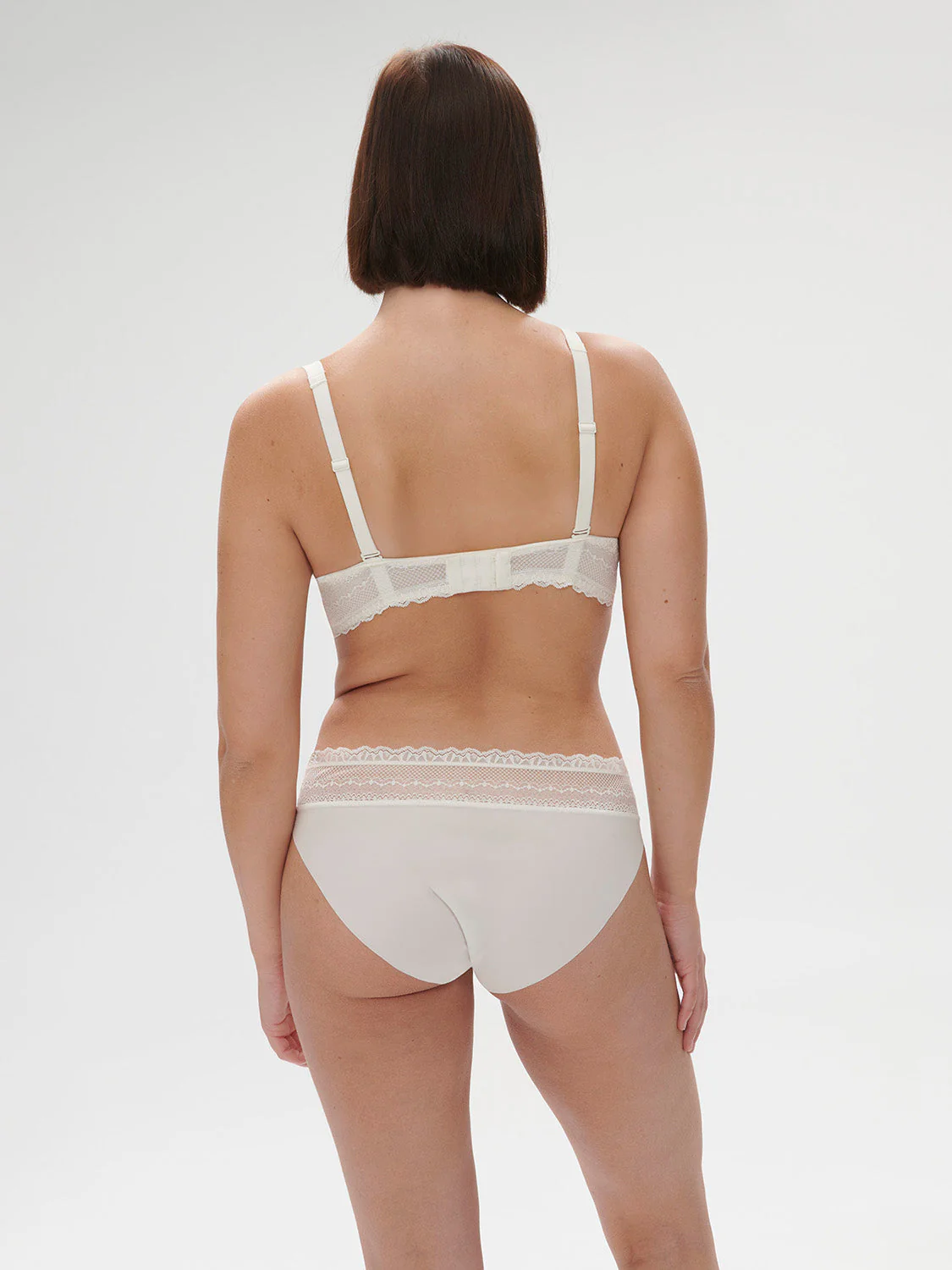 Plunging underwired bra - Natural - Image 12