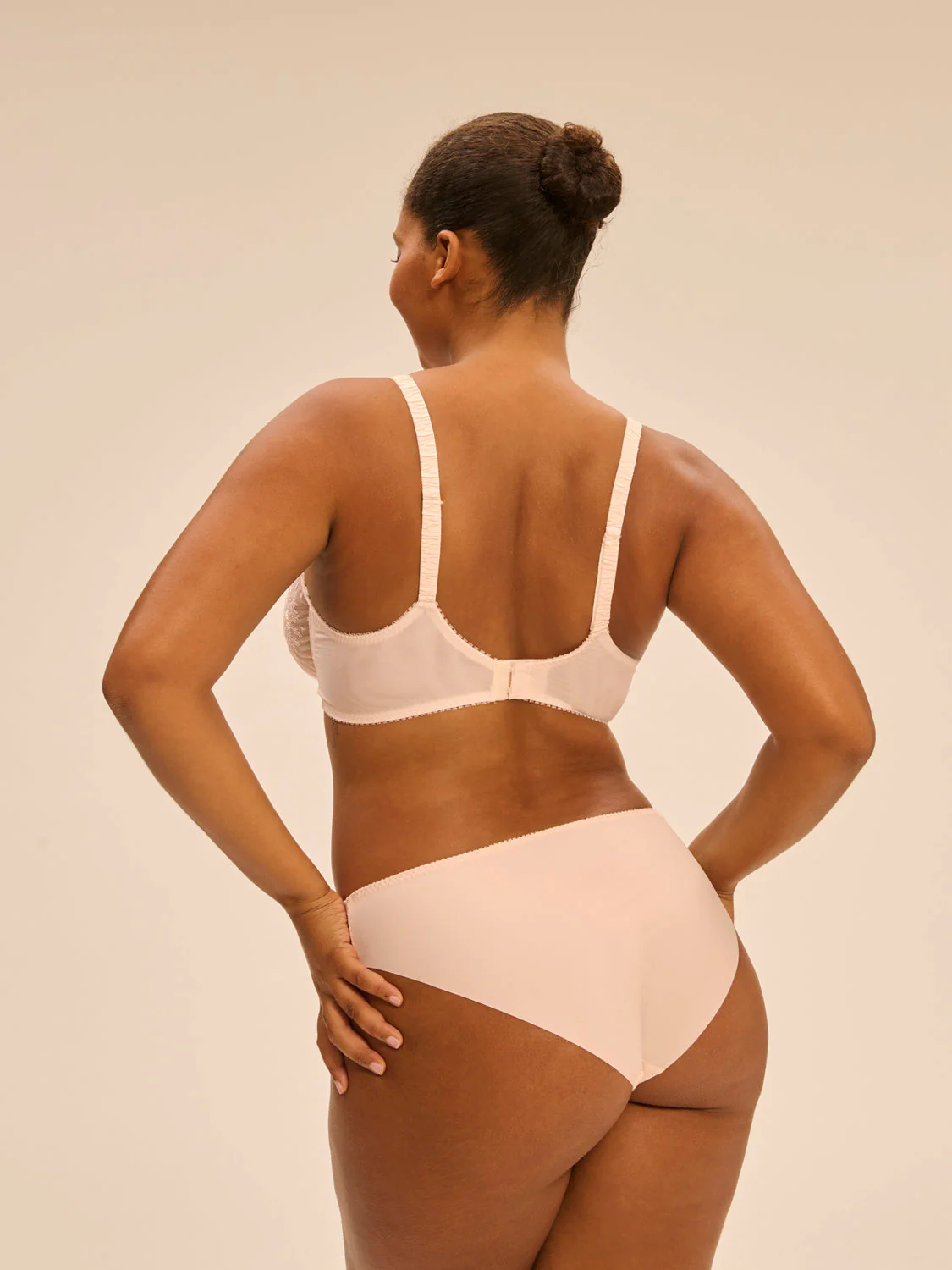 Plunging underwired bra - Sakura pink - Image 11