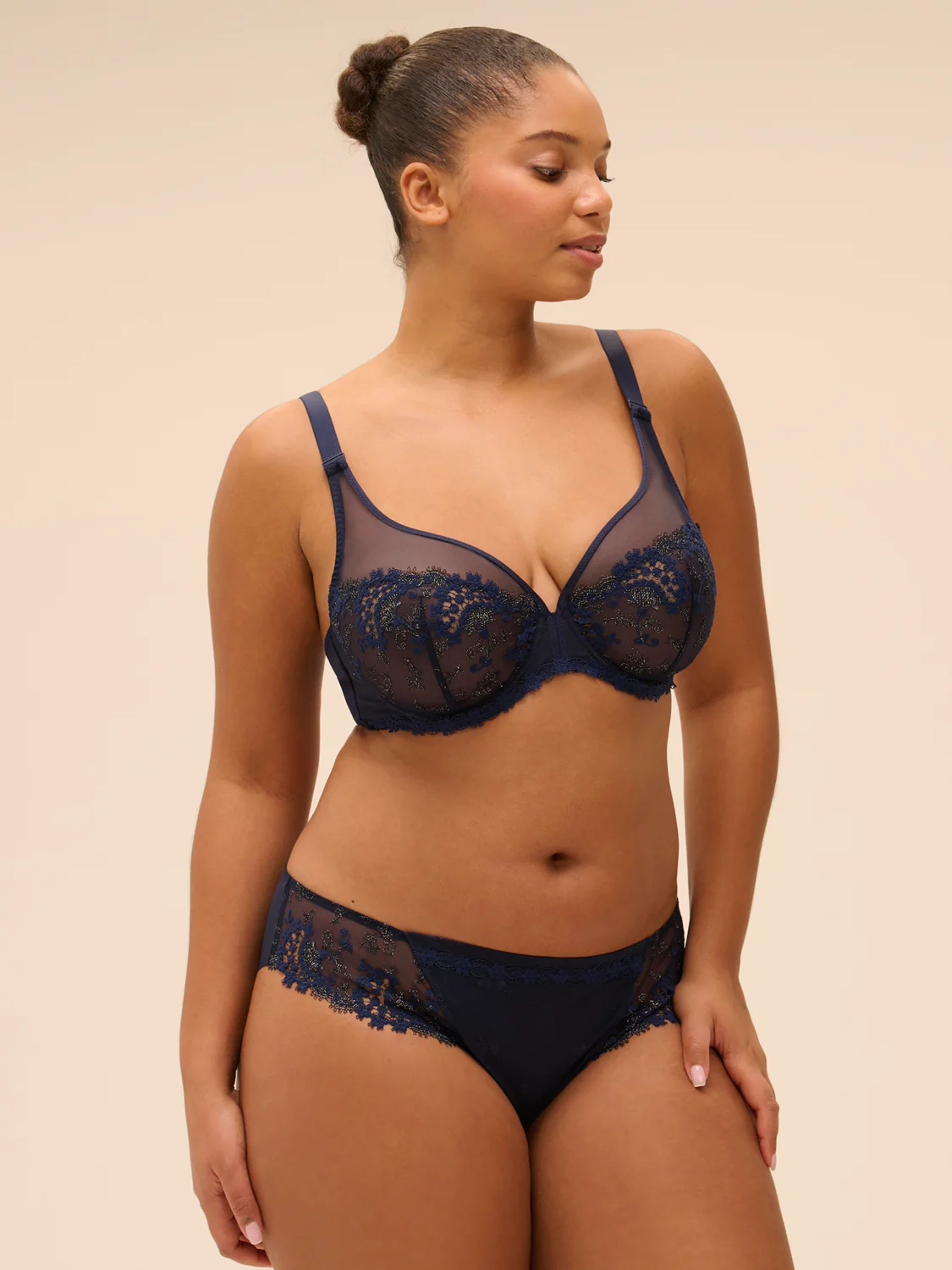 Plunging underwired bra - Sapphire - Image 11