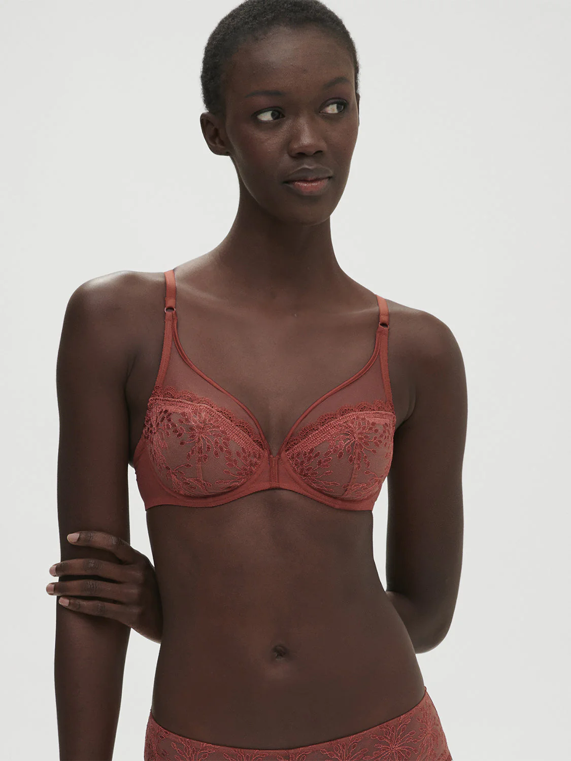 Plunging underwired bra - Sienna