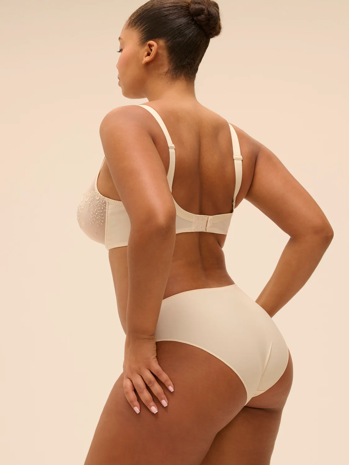 Plunging underwired bra - Topaz Beige - Image 10