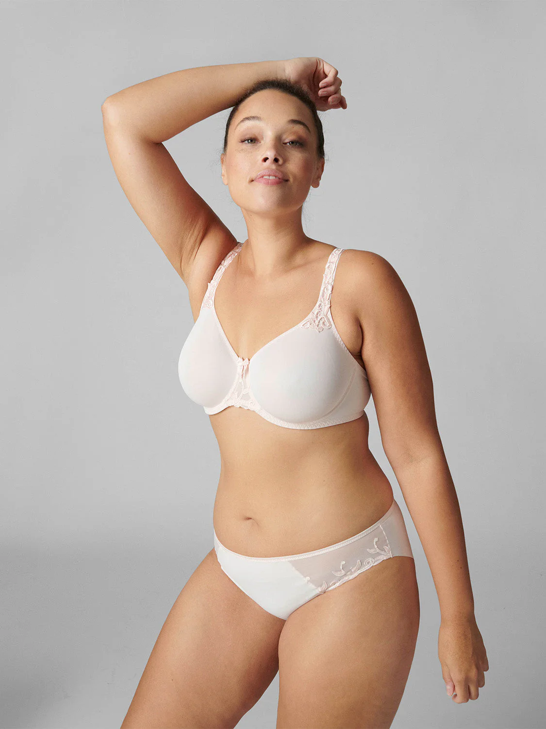 Rigid moulded bra - Blush