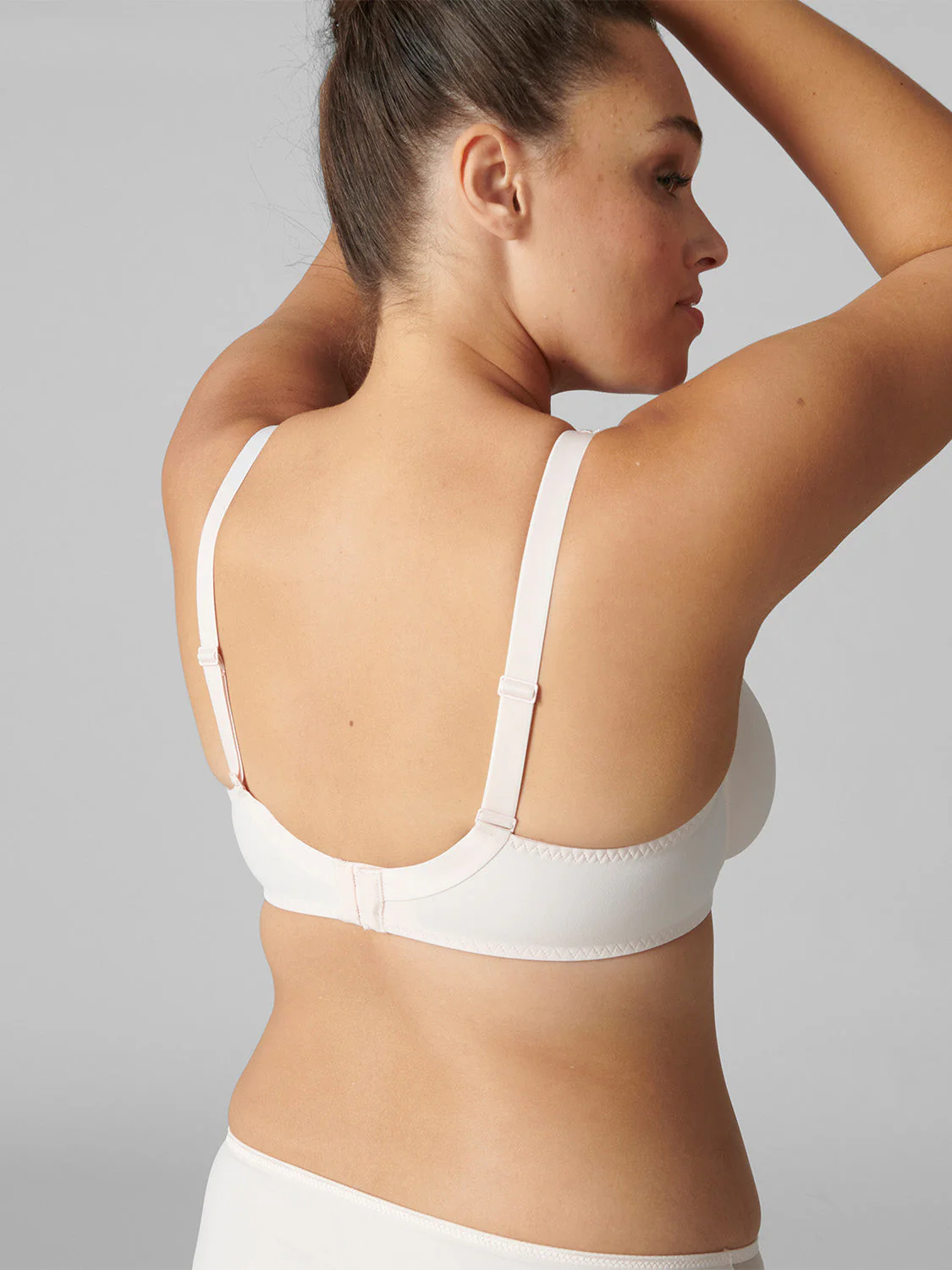 Rigid moulded bra - Blush - Image 11