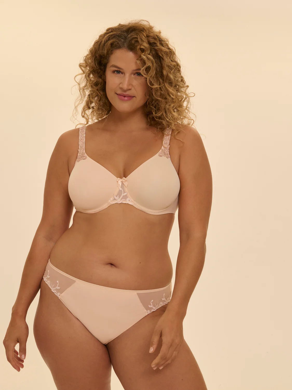 Rigid moulded bra - Chic Beige - Image 4