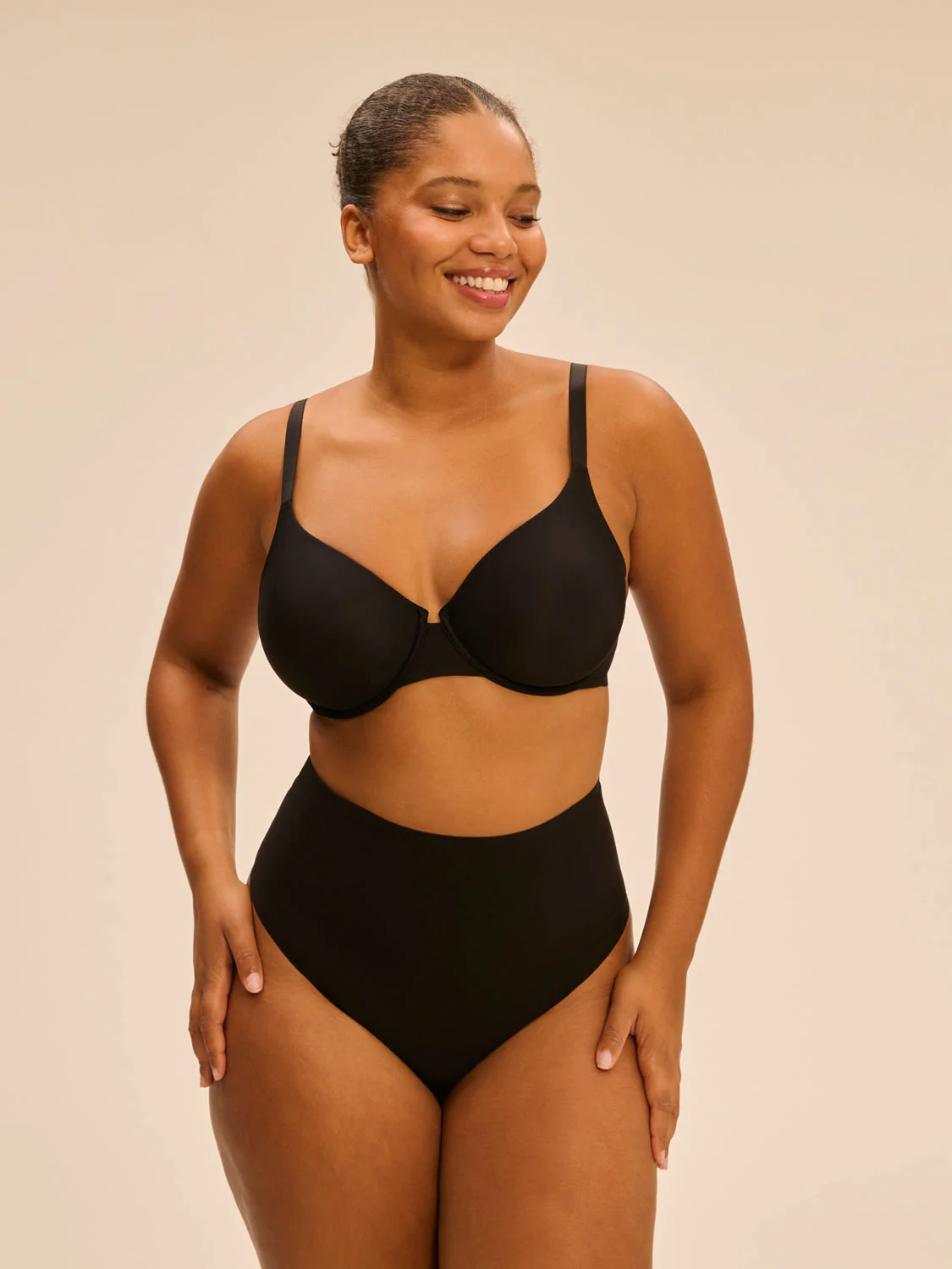 Seamless moulded multi-position bra - Black - Image 3