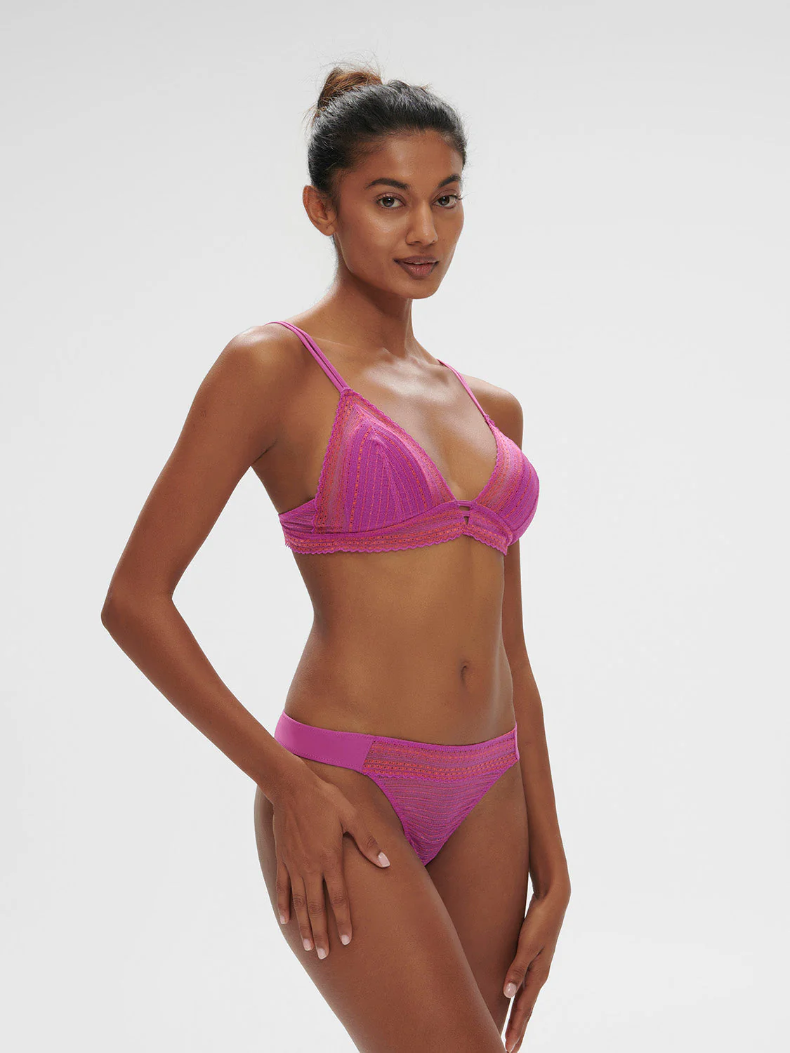 Soft cup triangle bra - Energy Pink - Image 4