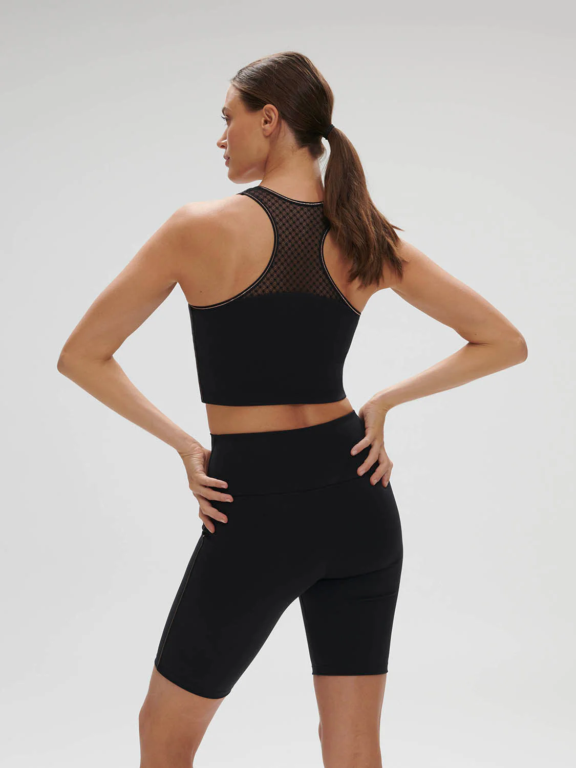 Sports top - Black - Image 5