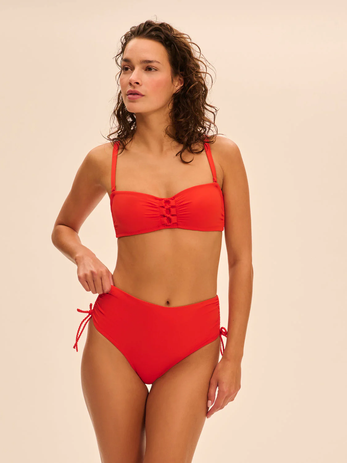 Underwired bandeau bikini top - Pomegranate - Image 5
