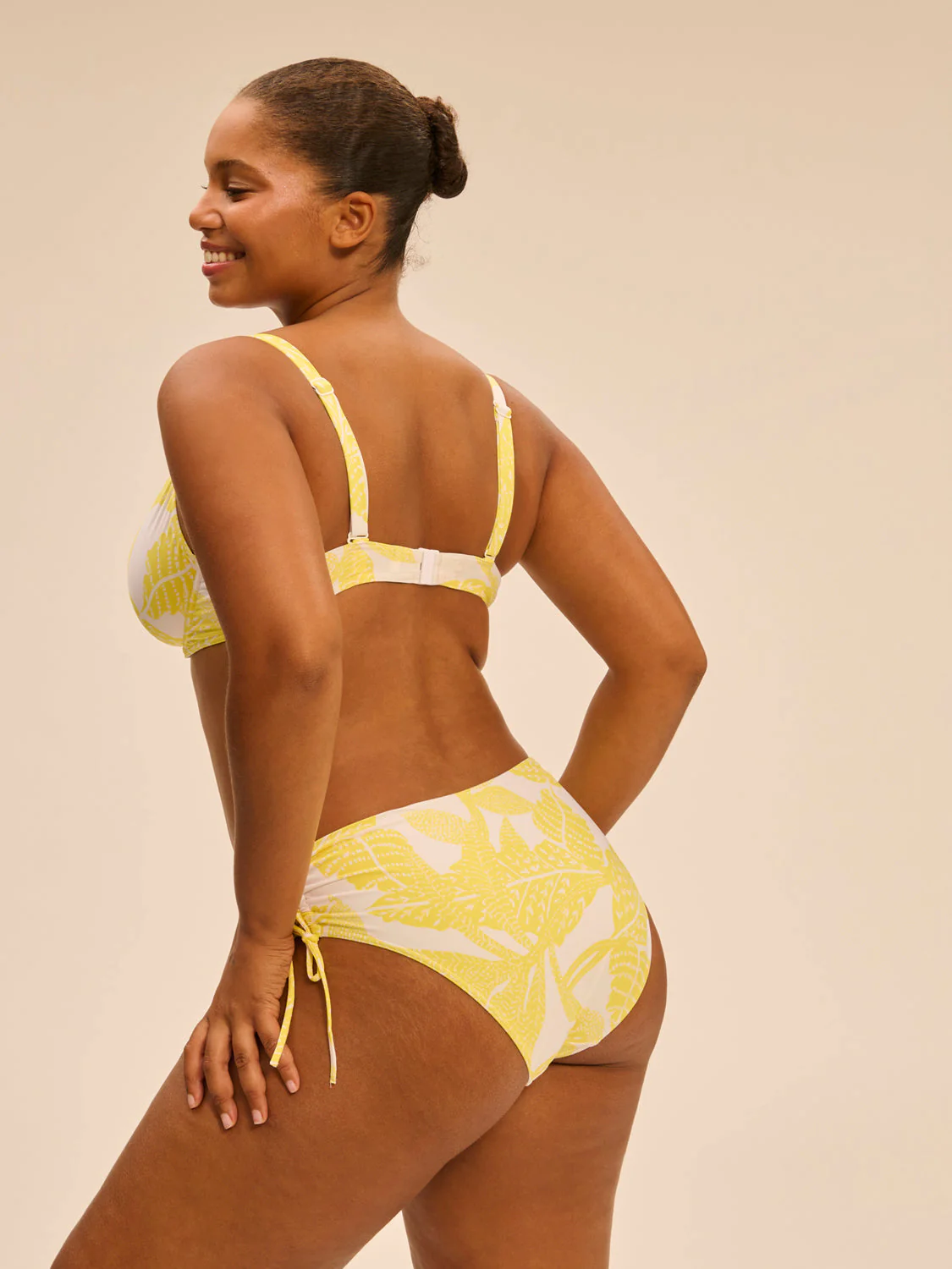 Underwired bikini top - Plumeria Print - Image 5
